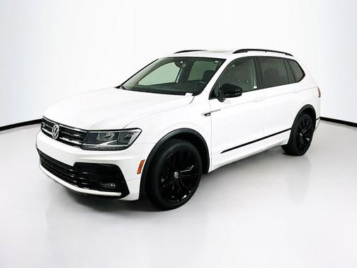 Pure White 2021 Volkswagen Tiguan 2.0T SE R-Line Black