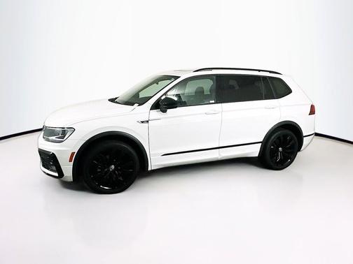 Pure White 2021 Volkswagen Tiguan 2.0T SE R-Line Black
