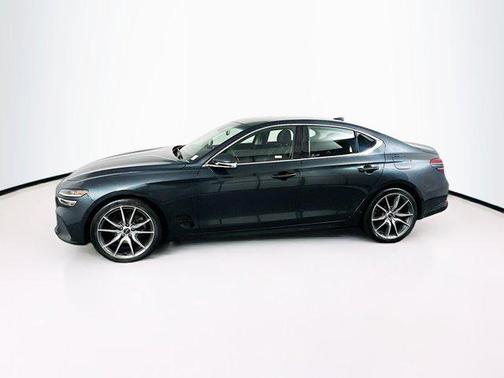2023 Genesis G70 2.0T RWD