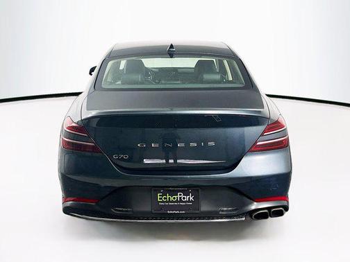 2023 Genesis G70 2.0T RWD