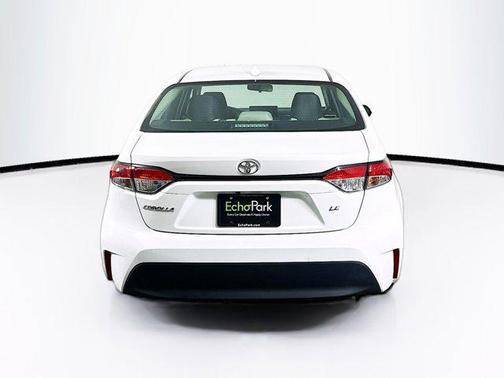 Ice Cap 2025 Toyota Corolla LE