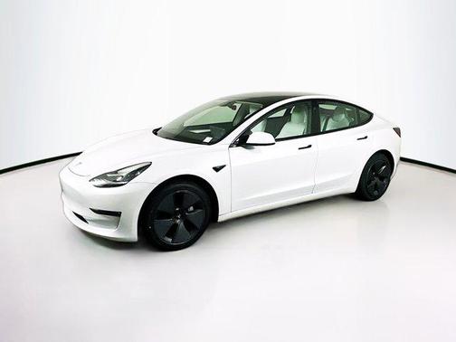 Pearl White Multi-Coat 2022 Tesla Model 3 Long Range