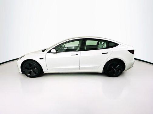 Pearl White Multi-Coat 2022 Tesla Model 3 Long Range