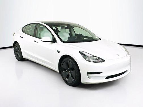 Pearl White Multi-Coat 2022 Tesla Model 3 Long Range