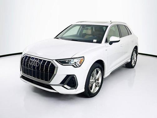 2022 Audi Q3 45 S line Premium Plus