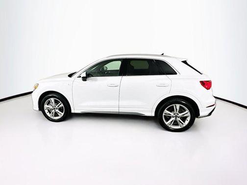2022 Audi Q3 45 S line Premium Plus