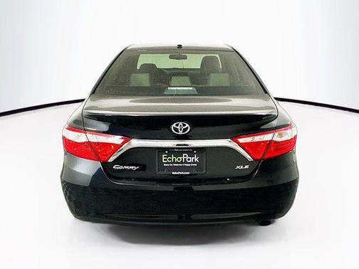 2016 Toyota Camry XLE