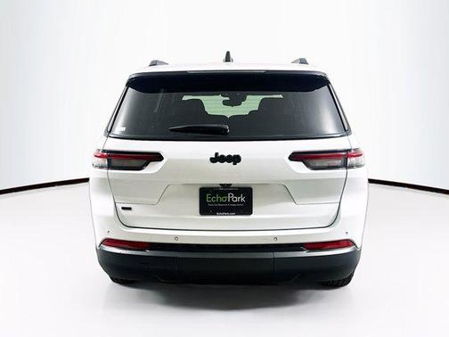 Bright White Clearcoat 2023 Jeep Grand Cherokee L Altitude