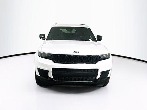 Bright White Clearcoat 2023 Jeep Grand Cherokee L Altitude