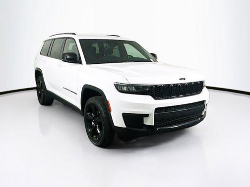 Bright White Clearcoat 2023 Jeep Grand Cherokee L Altitude