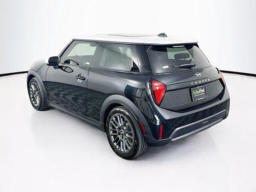 2025 MINI Hardtop Cooper