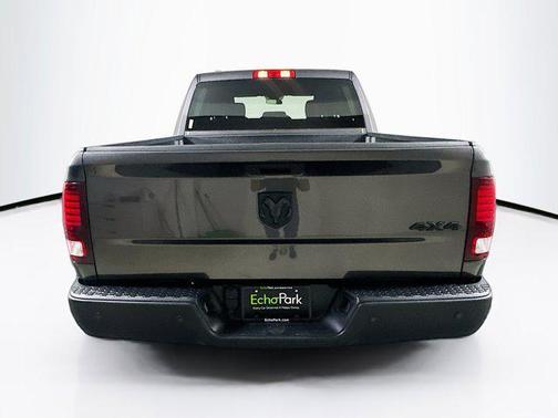 2024 RAM 1500 Classic Warlock Crew Cab 4x4 5'7' Box