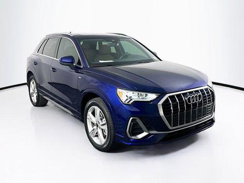 2022 Audi Q3 45 S line Premium Plus