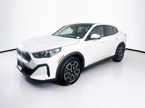 2025 BMW X2 xDrive28i