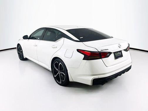 2023 Nissan Altima SR FWD
