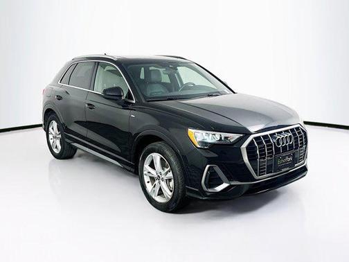 2021 Audi Q3 45 S line Premium