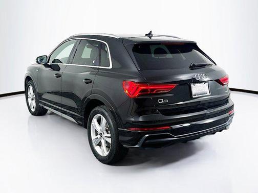 2021 Audi Q3 45 S line Premium