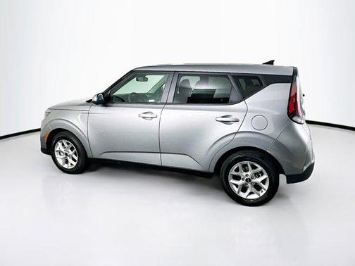 Steel Gray 2023 Kia Soul LX