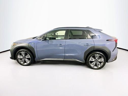 Harbor Mist Gray Pearl 2023 Subaru Solterra Limited