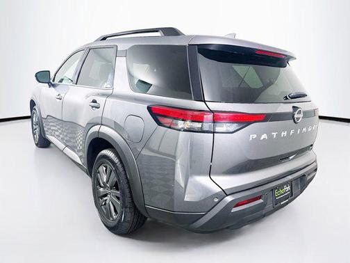 2024 Nissan Pathfinder SV FWD
