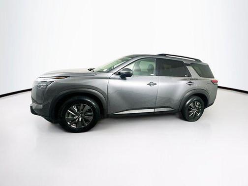 2024 Nissan Pathfinder SV FWD