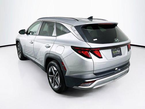 Shimmering Silver 2025 Hyundai TUCSON SEL