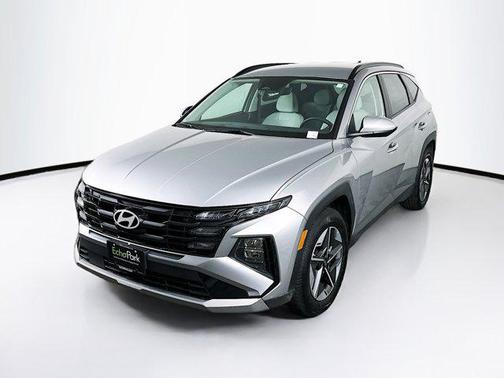 Shimmering Silver 2025 Hyundai TUCSON SEL