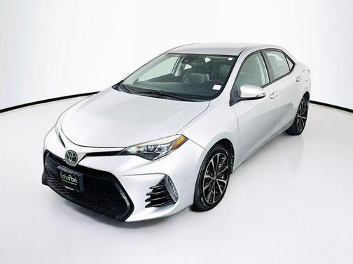 Classic Silver Metallic 2018 Toyota Corolla SE