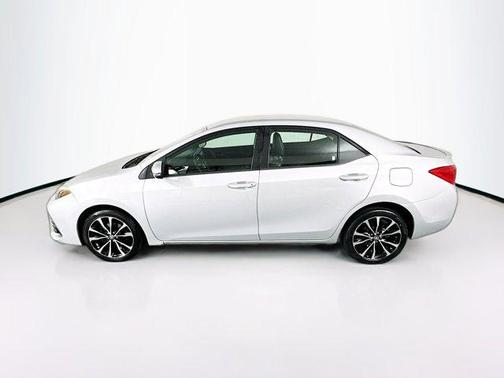 Classic Silver Metallic 2018 Toyota Corolla SE