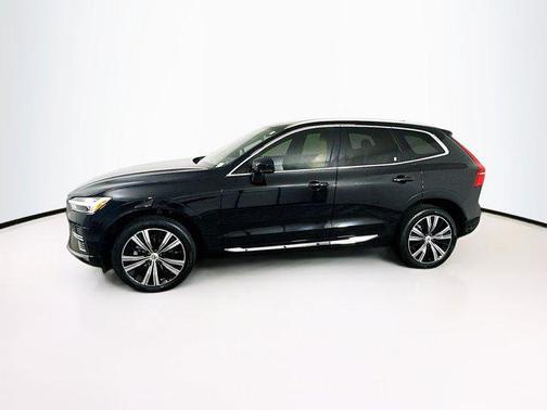 2022 Volvo XC60 B5 Inscription