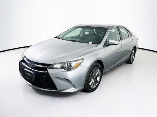 2016 Toyota Camry XLE