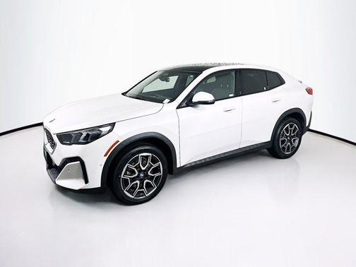 2025 BMW X2 xDrive28i