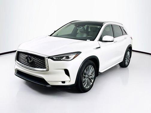 2023 INFINITI QX50 LUXE