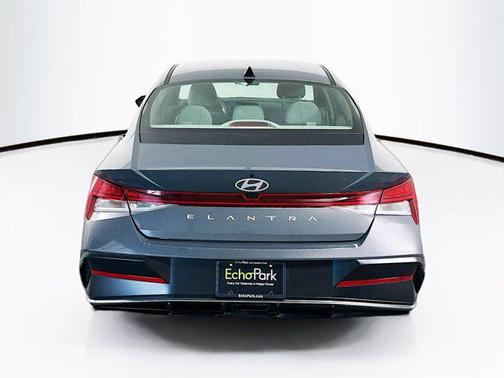 Ecotronic Gray 2025 Hyundai ELANTRA SEL