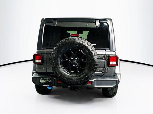 Granite Crystal Metallic Clearcoat 2024 Jeep Wrangler 4xe Willys