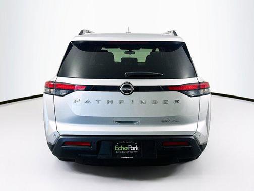 2024 Nissan Pathfinder SV 4WD