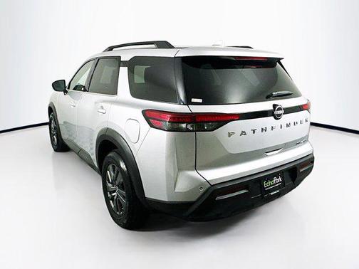 2024 Nissan Pathfinder SV 4WD