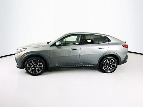 2025 BMW X2 xDrive28i