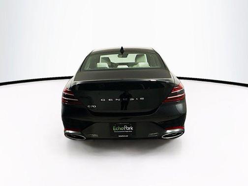 2025 Genesis G70 2.5T RWD