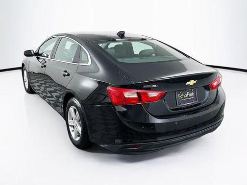 Mosaic Black Metallic 2023 Chevrolet Malibu FWD 1LT