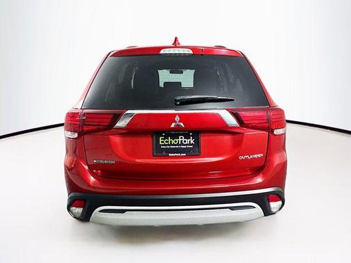 2019 Mitsubishi Outlander ES