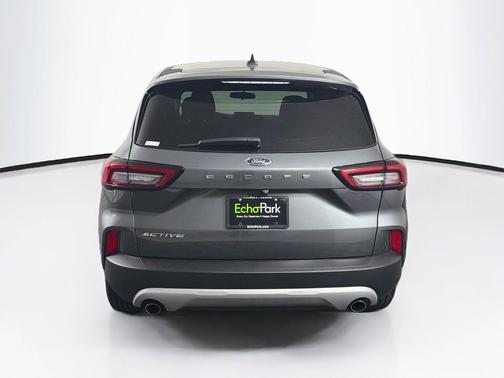 Carbonized Gray Metallic 2025 Ford Escape Active