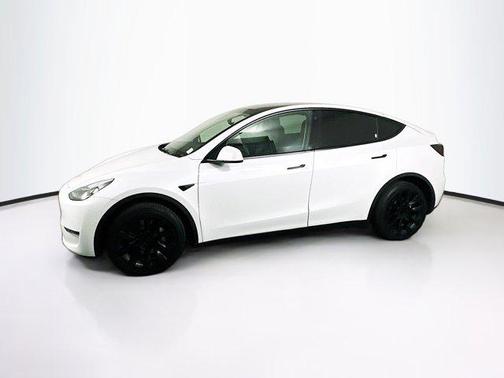 2022 Tesla Model Y Long Range Dual Motor All-Wheel Drive