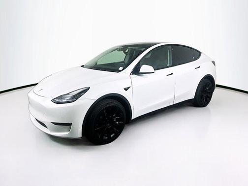 2022 Tesla Model Y Long Range Dual Motor All-Wheel Drive