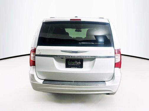 Bright White Clearcoat 2015 Chrysler Town & Country Touring