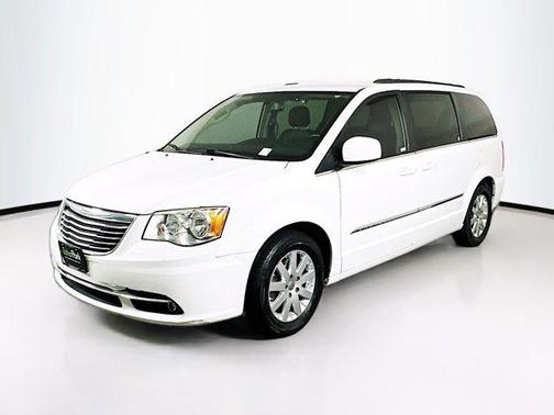 Bright White Clearcoat 2015 Chrysler Town & Country Touring