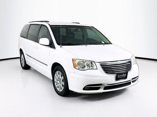 Bright White Clearcoat 2015 Chrysler Town & Country Touring