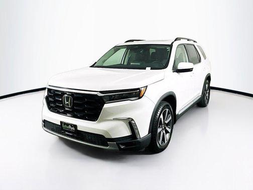 2023 Honda Pilot Touring 8-Passenger
