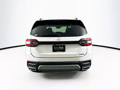 2023 Honda Pilot Touring 8-Passenger