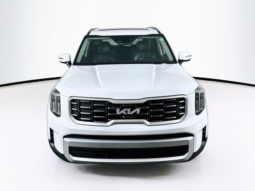 Glacial White Pearl 2025 Kia Telluride S